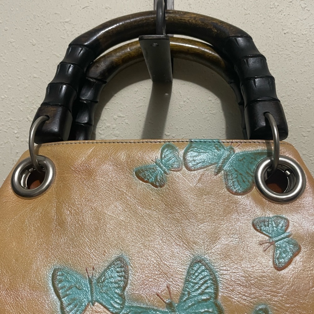 Butterfly Embossed Tan and Green Handbag - Picture 16 of 16